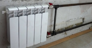 Установка биметаллических радиаторов отопления в квартире в Петергофе - от 2067 руб.